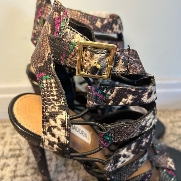 Steve Madden Prefixx Multi-Colored Snakeskin Print Strappy Peep Toe Heels Size 8 - Picture 2 of 15